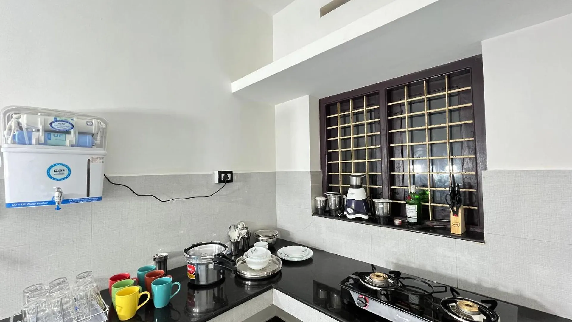 Cliff Haus 1 - 3 Min South Cliff, Luxurious Ac 2Bhk Apartment Thiruvananthapuram